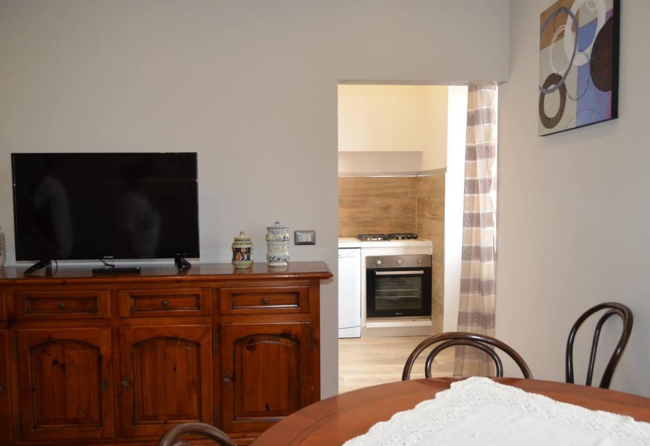 Le Scalette Bed & Breakfast La Maddalena  Exterior foto