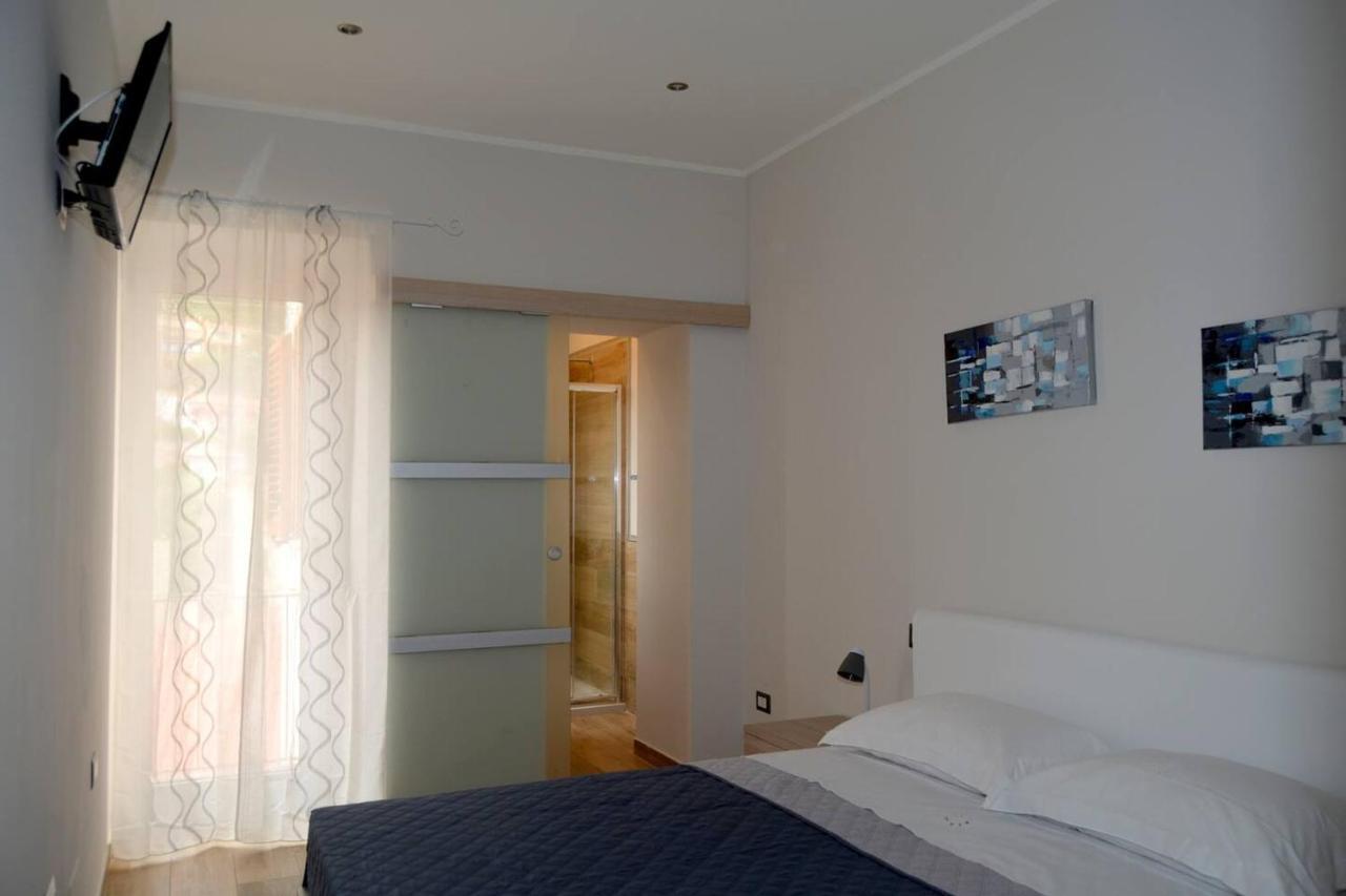 Le Scalette Bed & Breakfast La Maddalena  Exterior foto