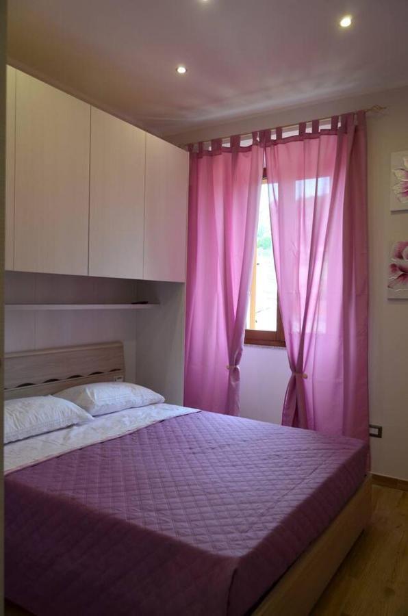 Le Scalette Bed & Breakfast La Maddalena  Exterior foto